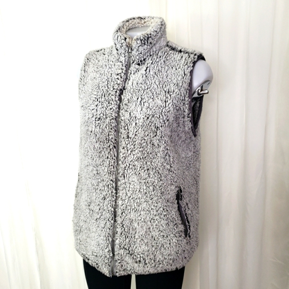 Thread & Supply sherpa vest tunic length gray size medium